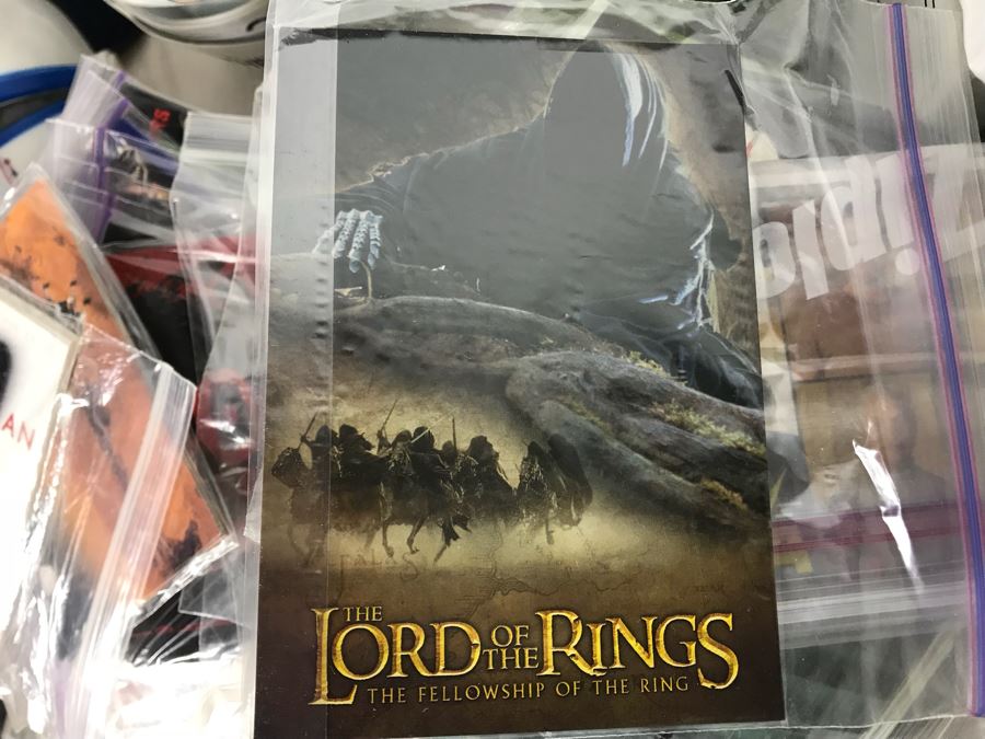 Huge Lot Of Various TV Series And Movie Promotional Hats, Ghost Hunters Toy Figurines, Alien Doll, Tons Of Beowulf Sealed Promotional Pins, Promotional Buttons And Patches, Movie Promo Cards From Comic Con - See All Photos [Photo 50]