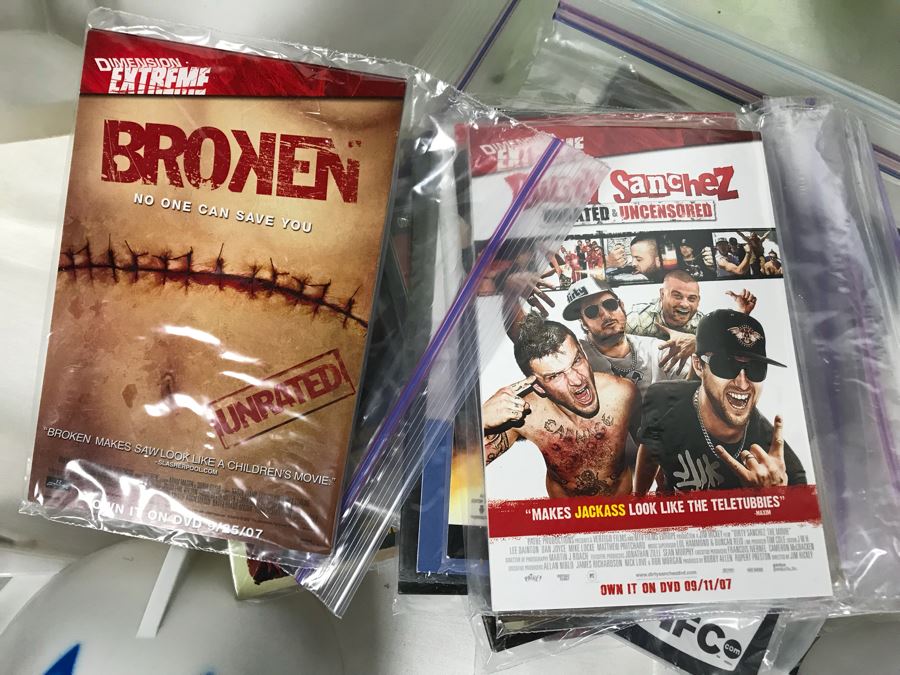 Huge Lot Of Various TV Series And Movie Promotional Hats, Ghost Hunters Toy Figurines, Alien Doll, Tons Of Beowulf Sealed Promotional Pins, Promotional Buttons And Patches, Movie Promo Cards From Comic Con - See All Photos [Photo 23]