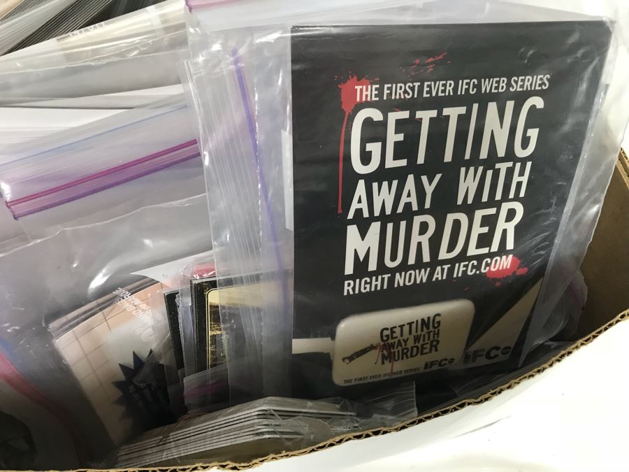 Huge Lot Of Various TV Series And Movie Promotional Hats, Ghost Hunters Toy Figurines, Alien Doll, Tons Of Beowulf Sealed Promotional Pins, Promotional Buttons And Patches, Movie Promo Cards From Comic Con - See All Photos [Photo 21]