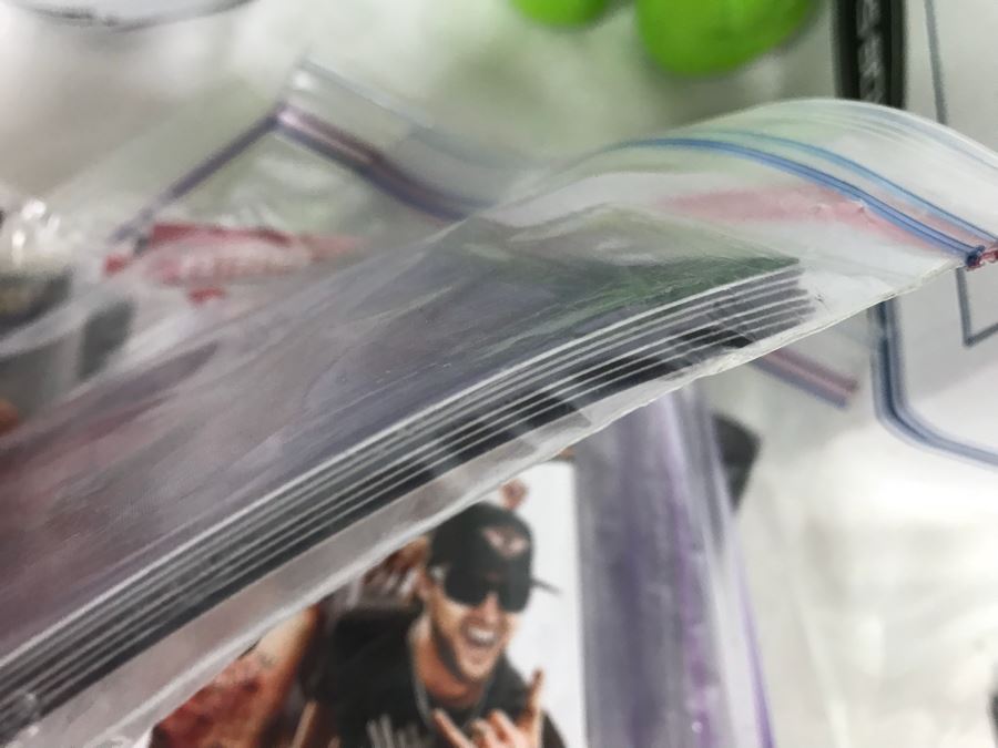 Huge Lot Of Various TV Series And Movie Promotional Hats, Ghost Hunters Toy Figurines, Alien Doll, Tons Of Beowulf Sealed Promotional Pins, Promotional Buttons And Patches, Movie Promo Cards From Comic Con - See All Photos [Photo 26]