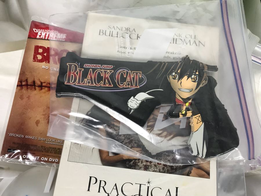 Huge Lot Of Various TV Series And Movie Promotional Hats, Ghost Hunters Toy Figurines, Alien Doll, Tons Of Beowulf Sealed Promotional Pins, Promotional Buttons And Patches, Movie Promo Cards From Comic Con - See All Photos [Photo 29]