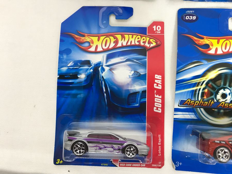 (8) Mattel Hot Wheels Cards With Hot Wheels Poster [Photo 10]