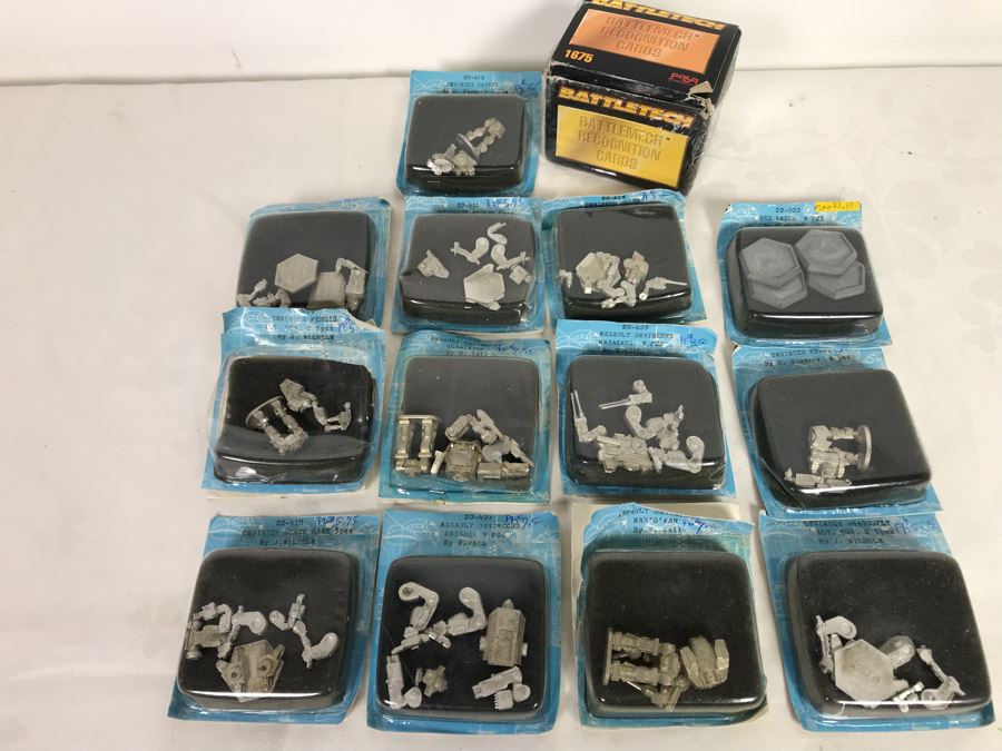 Vintage BattleTech BattleMech Recognition Playing Cards And Collection Of (13) OmniMechs Sets (Note That Cardboard Backing Is Separated On Some) [Photo 1]
