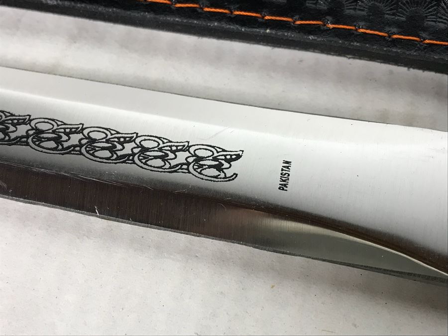 Set Of (4) Large Fantasy Swords New Old Stock 33'L [Photo 9]