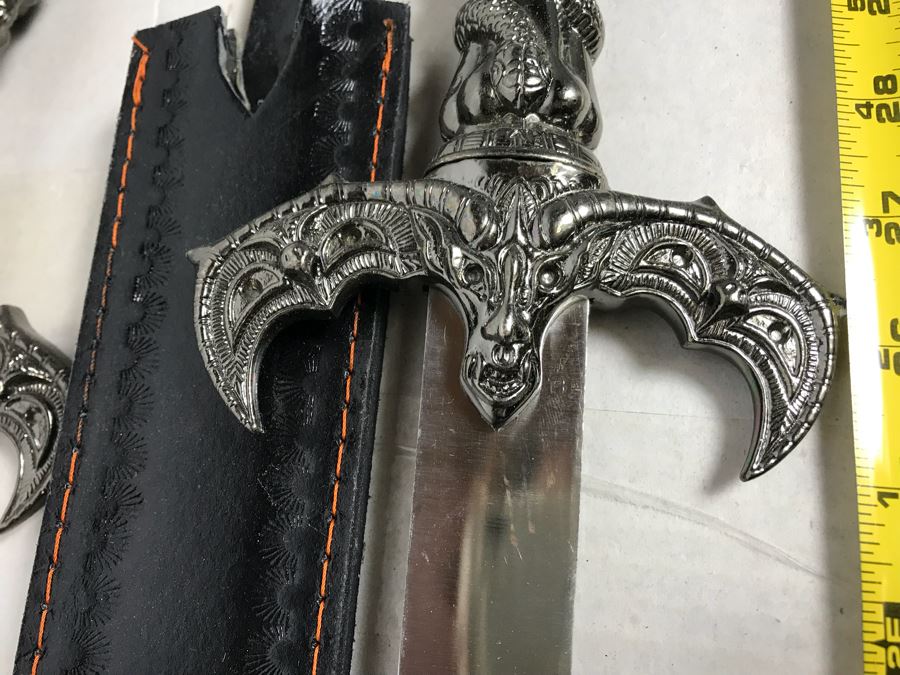 Set Of (4) Large Fantasy Swords New Old Stock 33'L [Photo 8]