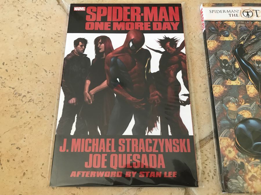 (6) Marvel Comics Trade Paperback Comic Books: Spider-Man, What If? Classic, Secret Wars, House Of M [Photo 4]