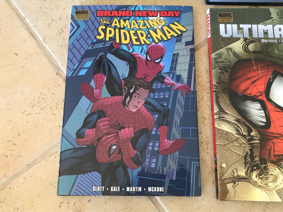 (4) Marvel Hardcover Graphic Novel Comic Books Spider-Man [Photo 4]