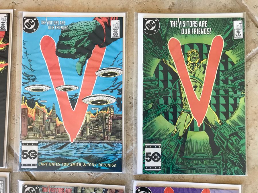 (18) DC V - The Visitors Are Our Friends Comic Books [Photo 4]