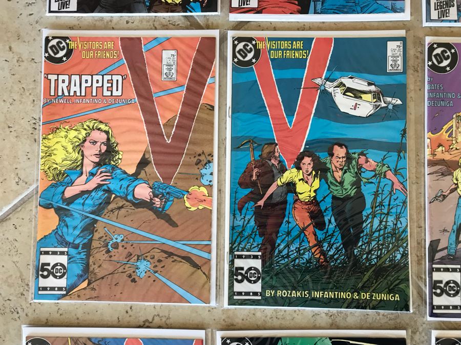 (18) DC V - The Visitors Are Our Friends Comic Books [Photo 5]