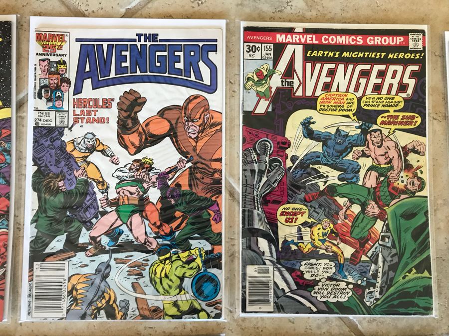 (13) Marvel The Avengers Comic Books - See Photos [Photo 3]