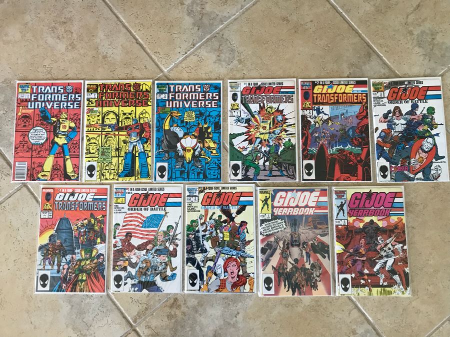 (11) Marvel Transformers Universe Issue 1, G.I. Joe Transformers, G.I. Joe Order Of Battle, G.I. Joe Yearbook - See Photos [Photo 1]