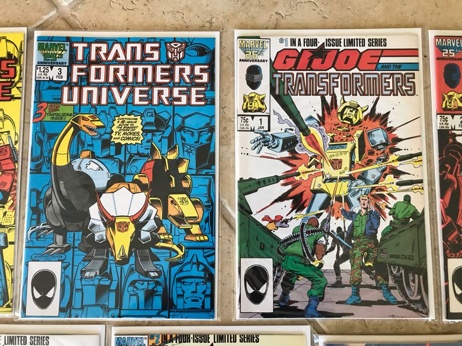 (11) Marvel Transformers Universe Issue 1, G.I. Joe Transformers, G.I. Joe Order Of Battle, G.I. Joe Yearbook - See Photos [Photo 3]
