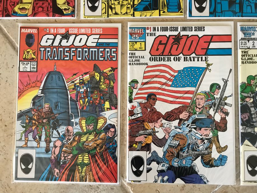 (11) Marvel Transformers Universe Issue 1, G.I. Joe Transformers, G.I. Joe Order Of Battle, G.I. Joe Yearbook - See Photos [Photo 5]