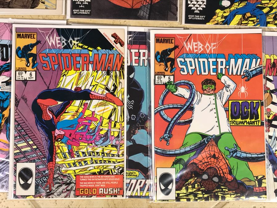 (20) Vintage Spider-Man Comic Books [Photo 11]
