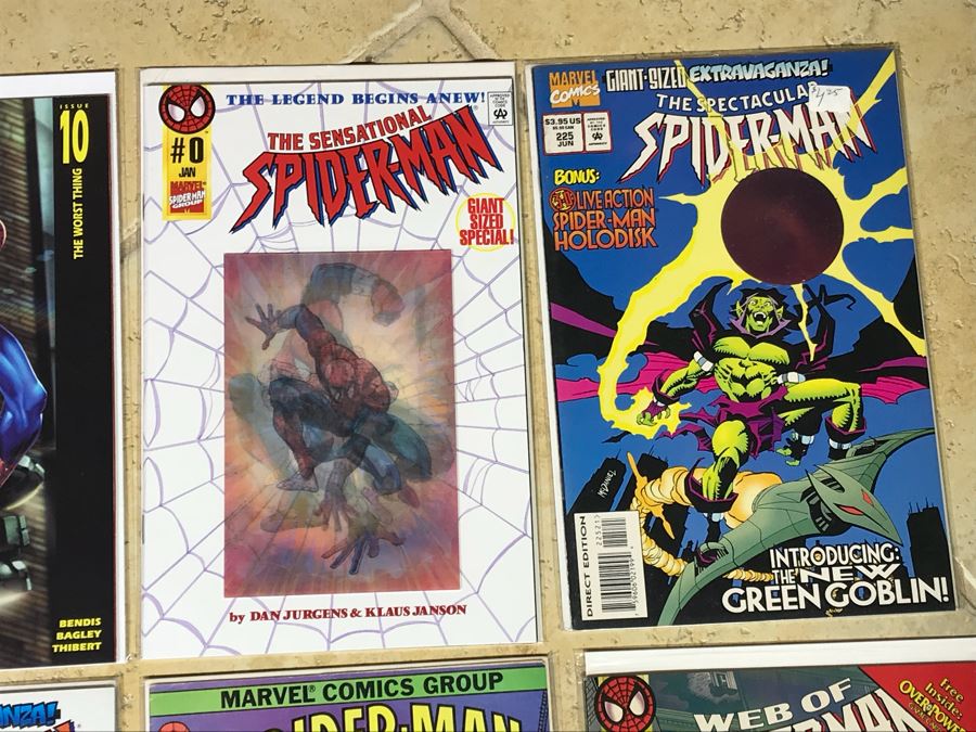 (18) Spider-Man, Spider-Girl, Spider-Woman Comic Books [Photo 4]