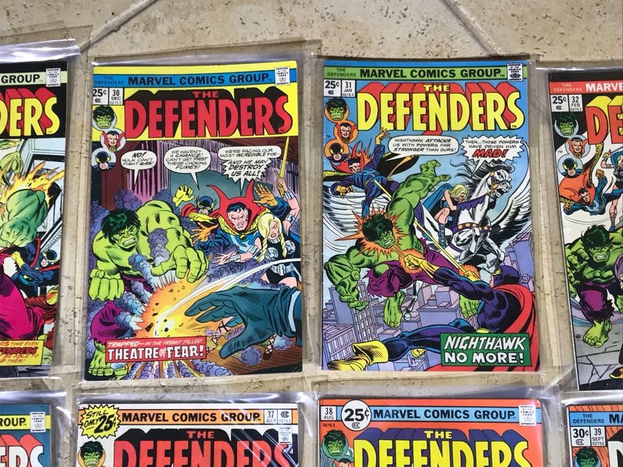 (28) Marvel Comics The Defenders Comic Books  [Photo 3]