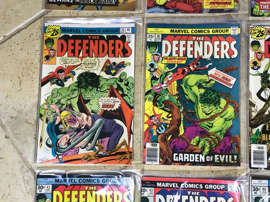 (28) Marvel Comics The Defenders Comic Books  [Photo 6]
