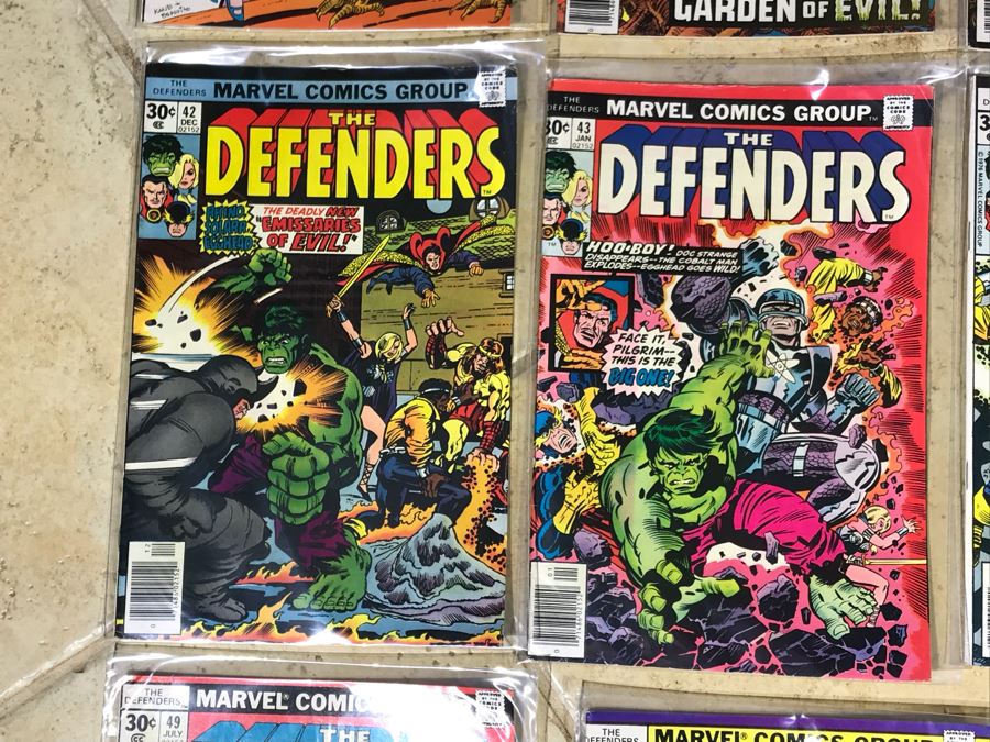 (28) Marvel Comics The Defenders Comic Books  [Photo 10]