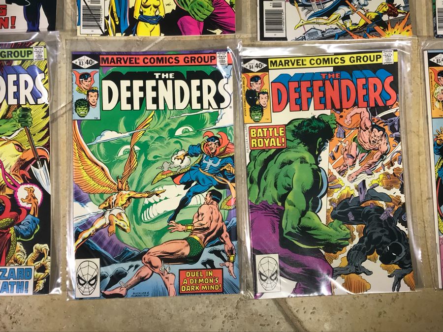 (28) Marvel Comics The Defenders Comic Books  [Photo 16]