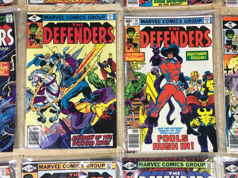 (28) Marvel Comics The Defenders Comic Books  [Photo 11]