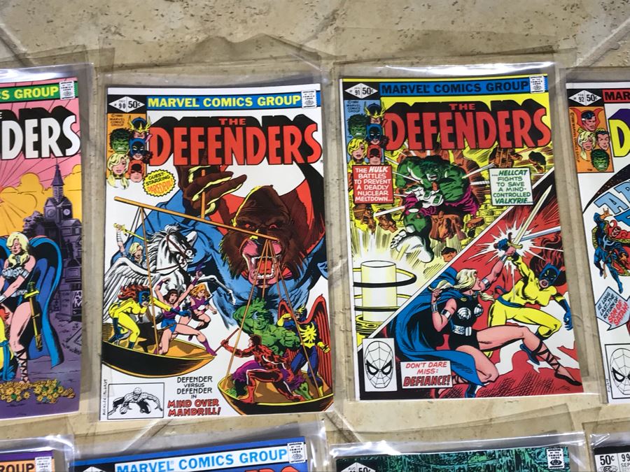 (28) Marvel Comics The Defenders Comic Books  [Photo 4]