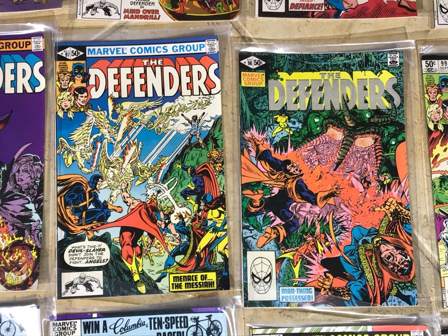 (28) Marvel Comics The Defenders Comic Books  [Photo 8]