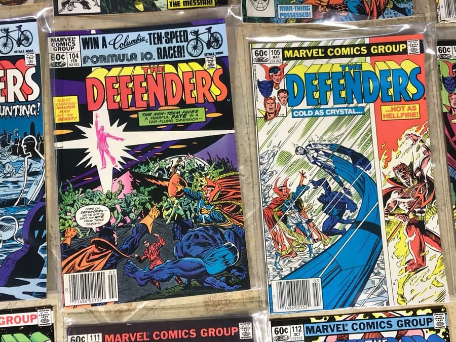 (28) Marvel Comics The Defenders Comic Books  [Photo 12]