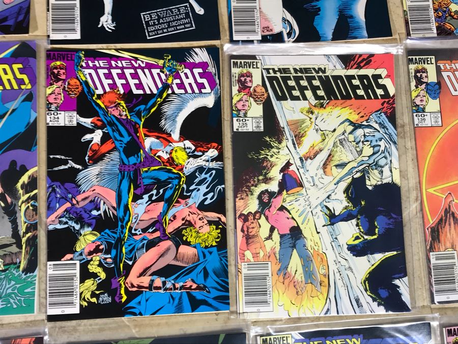 (36) Marvel Comics The Defenders Comic Books  [Photo 12]