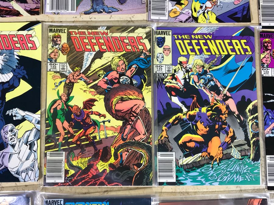 (36) Marvel Comics The Defenders Comic Books  [Photo 11]