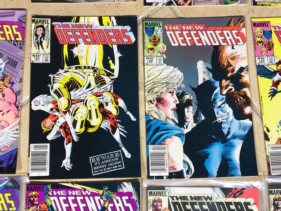 (36) Marvel Comics The Defenders Comic Books  [Photo 8]