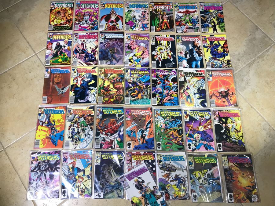 (36) Marvel Comics The Defenders Comic Books  [Photo 1]