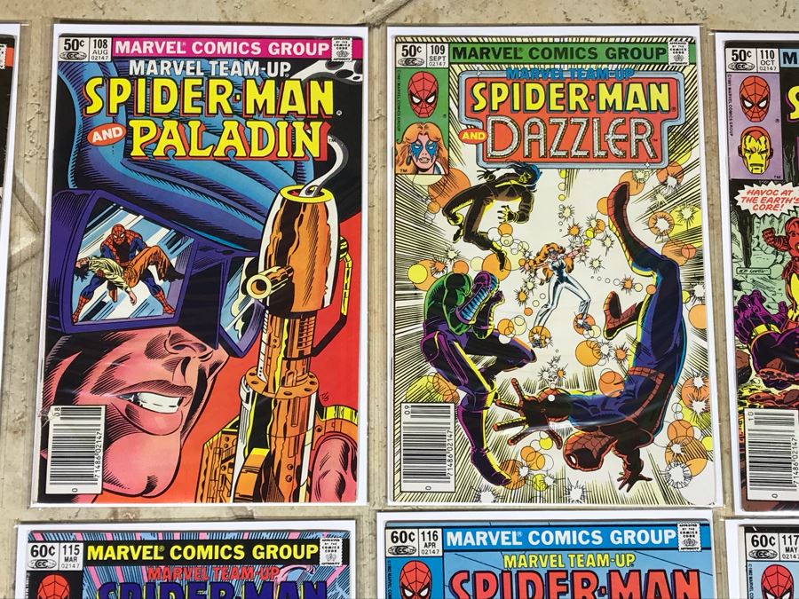 (21) Marvel Comics Marvel Team-Up Comic Books [Photo 3]