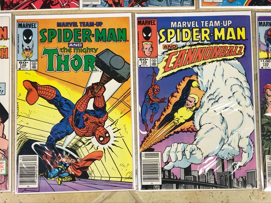 (27) Marvel Comics Marvel Team-up Comic Books