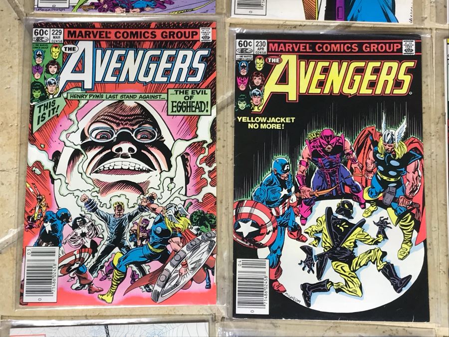 (28) Marvel Comics The Avengers Comic Books [Photo 6]