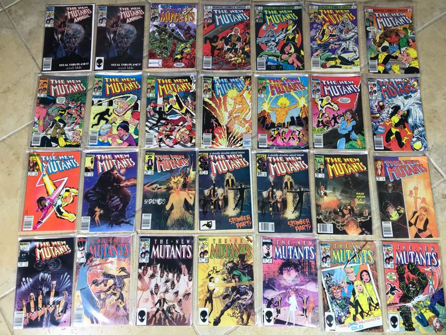 (28) Marvel Comics The New Mutants Comic Books