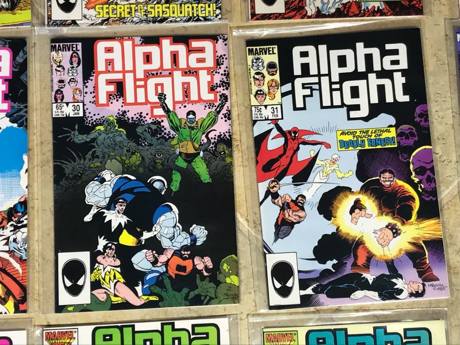 (28) Marvel Comics Alpha Flight X-Men Comic Books [Photo 12]