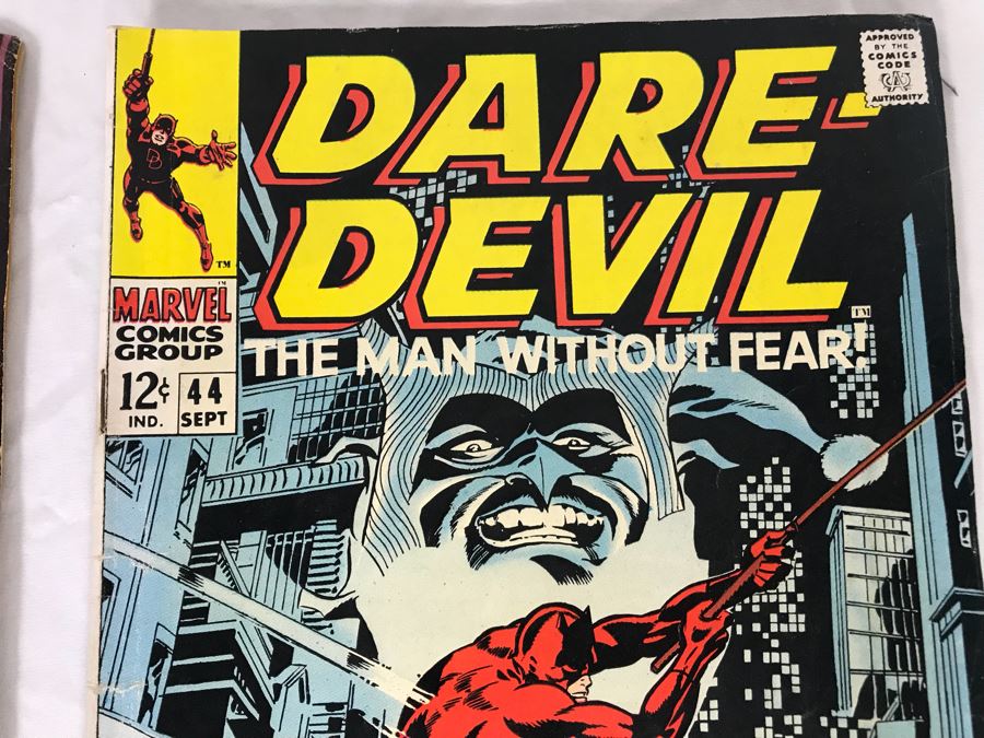 Vintage 1968 DC Detective Comics Batman #380 And Marvel Comics Daredevil #44 Comic Books [Photo 5]