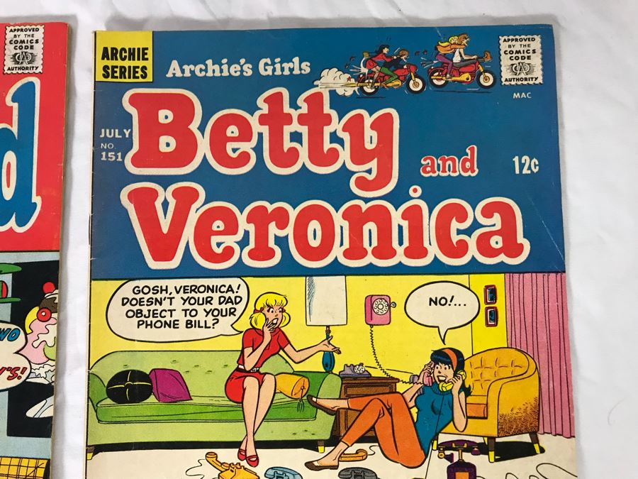 (9) Vintage Comics Books PEP, Archie's Pals N Gals, Jughead, Betty And Veronica, Archie And More [Photo 8]
