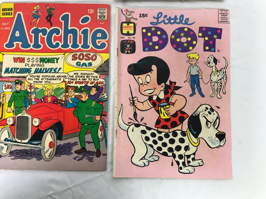 (9) Vintage Comics Books PEP, Archie's Pals N Gals, Jughead, Betty And Veronica, Archie And More [Photo 15]