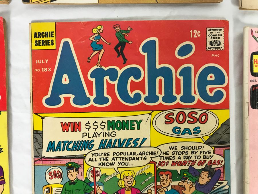 (9) Vintage Comics Books PEP, Archie's Pals N Gals, Jughead, Betty And Veronica, Archie And More [Photo 14]