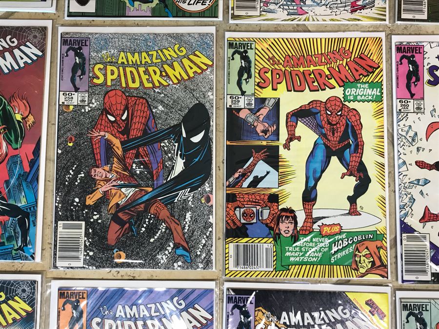 (21) Marvel Comics The Amazing Spider-Man Comic Books [Photo 7]
