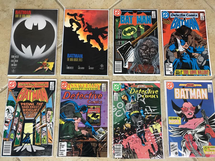 (8) DC Comics Batman Comic Books [Photo 1]