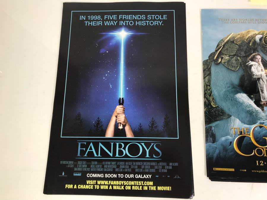 (16) Fanboys Star Wars Mini Movie Posters And (18) The Golden Compass Mini Movie Promotional Posters [Photo 2]