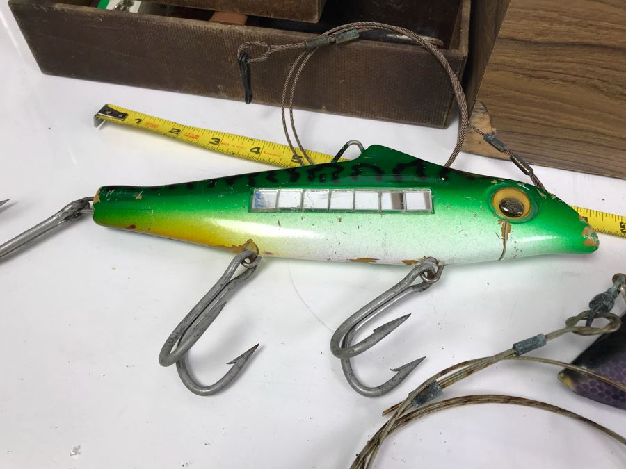 Large Wooden Tackle Box With Large Saltwater Fishing Lures And Various Fishing Tackle And Metal Lures - See Photos For More Inside Box [Photo 13]