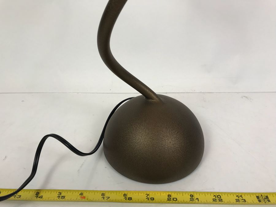 Artisans Metal Table Lamp With Custom Shade [Photo 7]