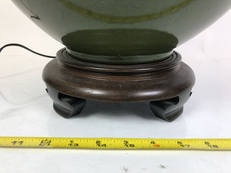 Large Asian Green Pottery Table Lamp [Photo 3]