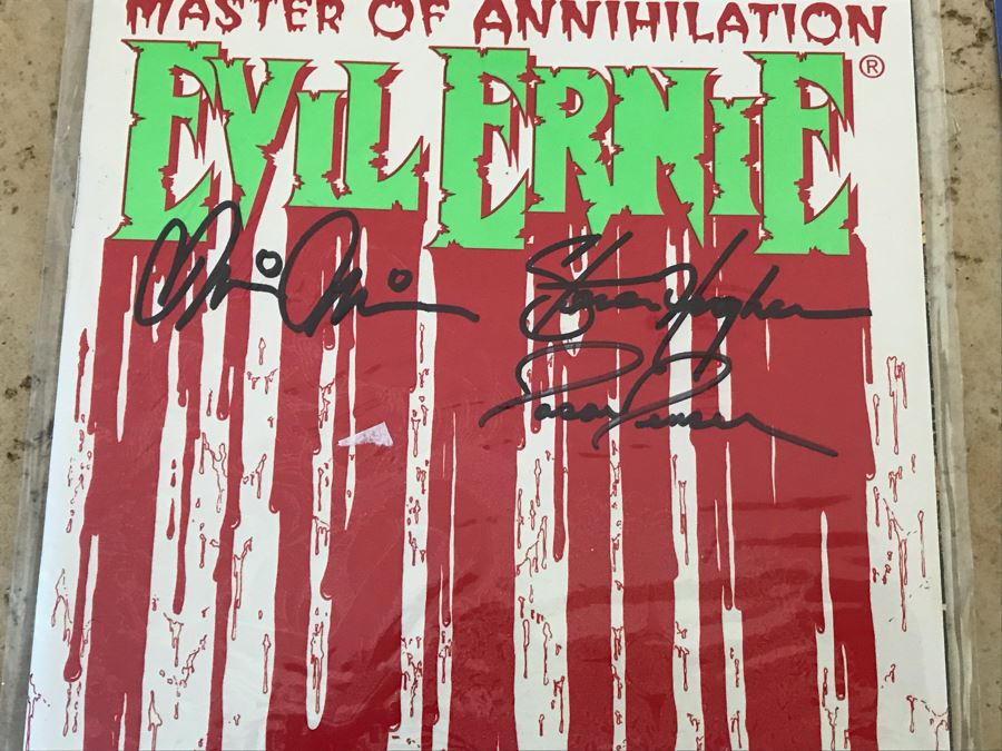 (6) SIGNED Comic Books [Photo 13]