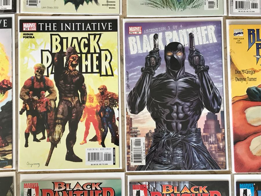 (32) Vintage Marvel Comics Black Panther Comic Books [Photo 12]