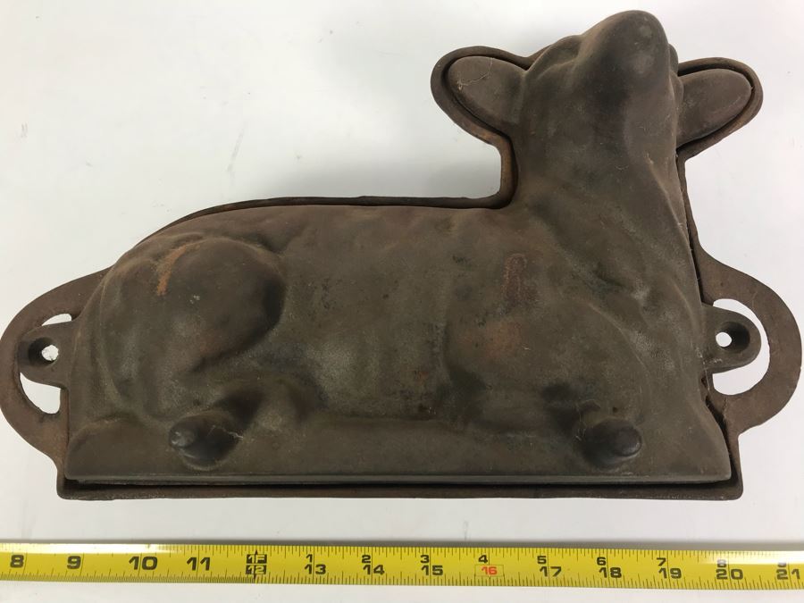 Large Vintage Cast Iron Mold Of Sheep