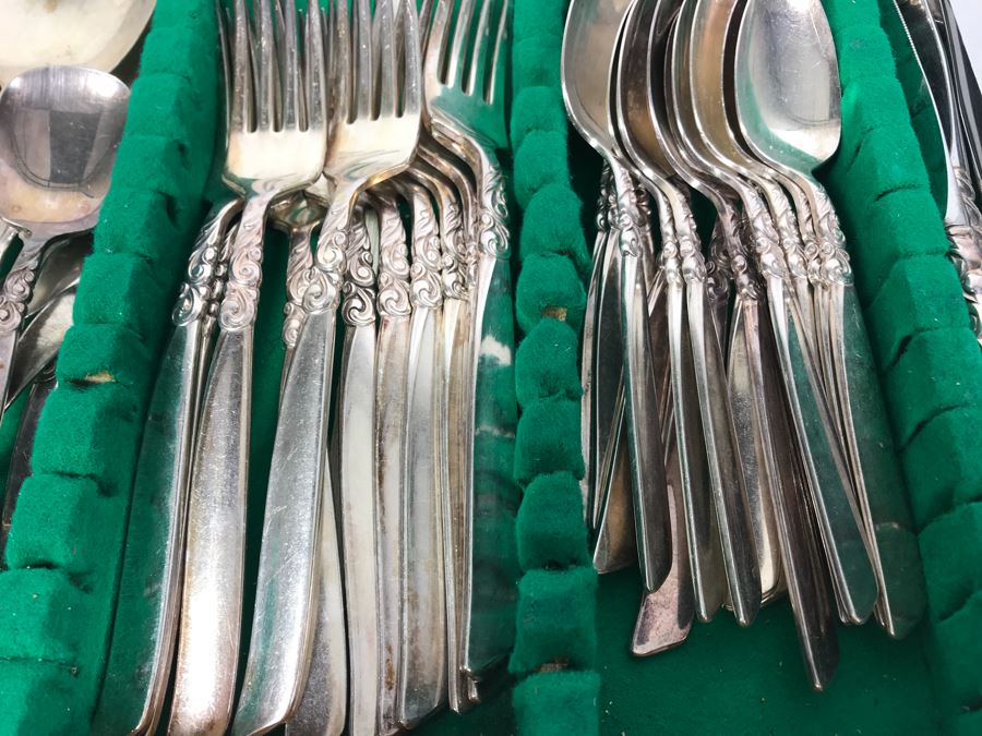 Set Of Community 'South Seas' Pattern Silverplate Flatware Spoons, Forks, Knives, Serving Utensils [Photo 3]